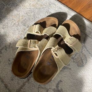 Birkenstocks Arizona Pistachio women’s 8